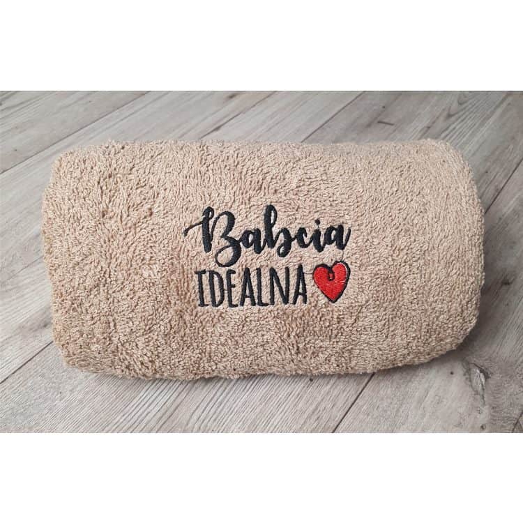 Ręcznik kąpielowy dla babci 140x70 Babcia Idealna - obrazek 2