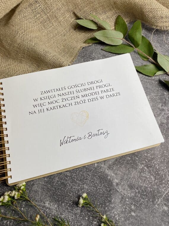Drewniana Księga gości z ankietami na ślub wesele z grawerem personalizowanym - obrazek 2