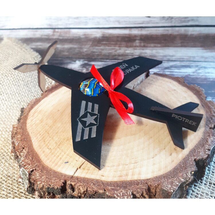 Samolot  z Grawerem Personalizowany - Czarny na Dzień Chłopaka - obrazek 2