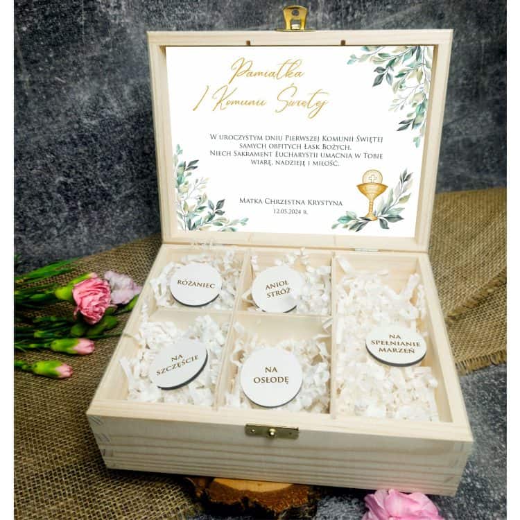 Drewniany Niezbędnik Komunijny z Personalizacją - Elegancka Pamiątka z Grawerem - obrazek 5