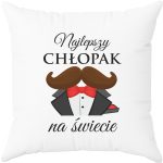Poduszka z napisem „najlepszy chłopak na świecie” – prezent na Dzień Chłopaka