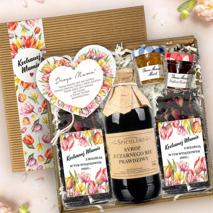 Herbaciany box dla mamy z etykietami w kwiaty, miodem, konfiturą i syropem